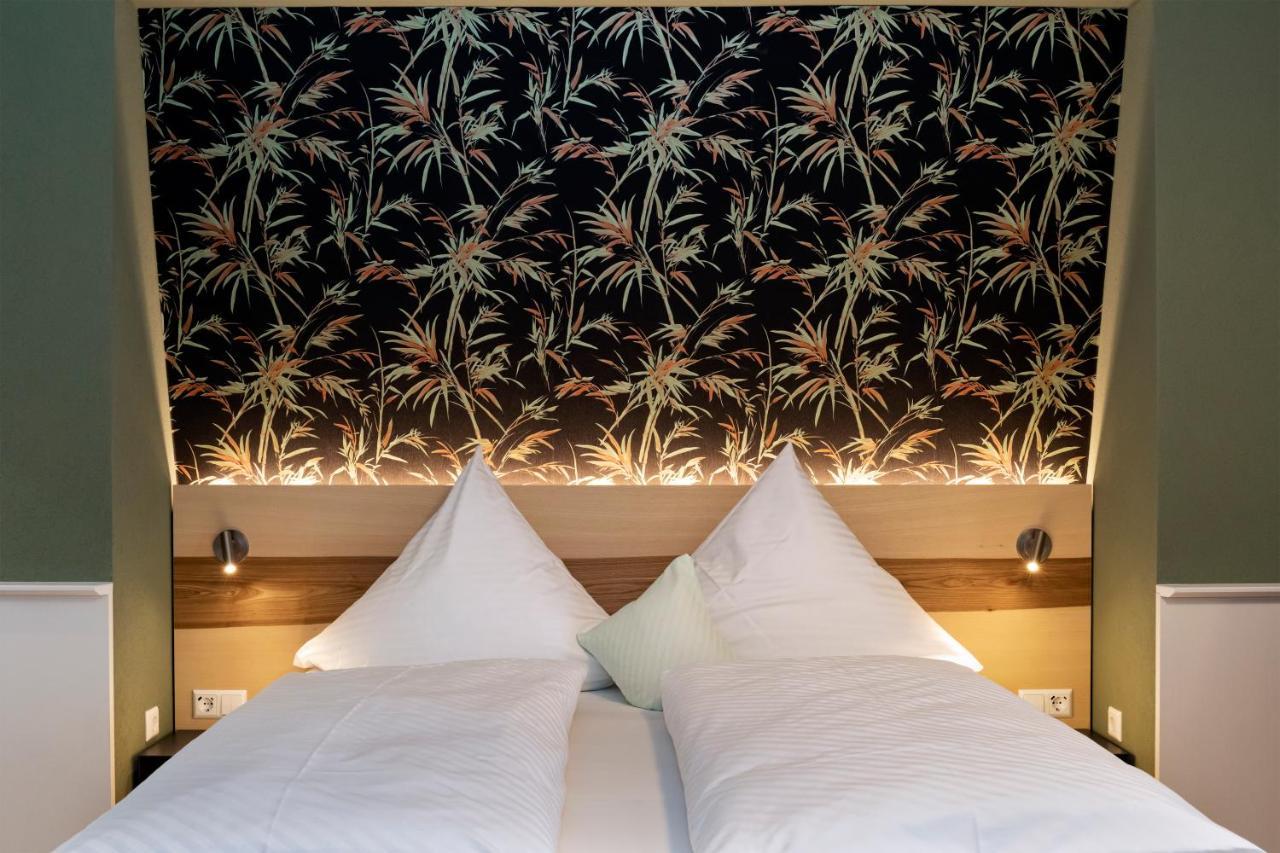 Hotel Der Loewen ハーグナウ エクステリア 写真